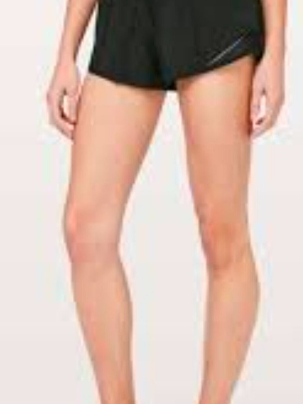 Hotty Hot ahort- regular rise, 2.5" inseam, size 8